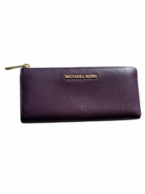 Michael Kors Jet Set Zip Wallet